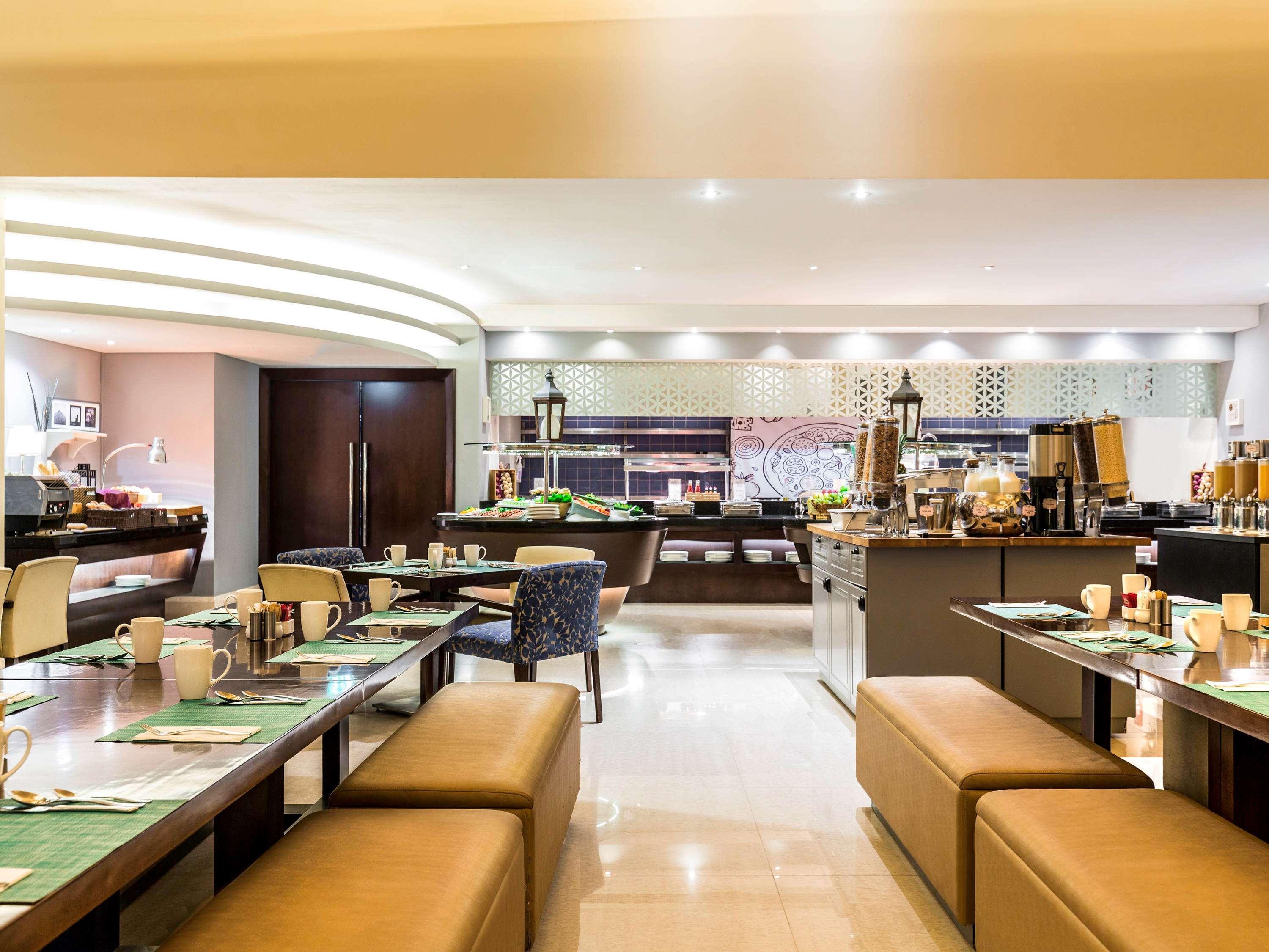 Novotel Deira Creekside Dubaj Exteriér fotografie